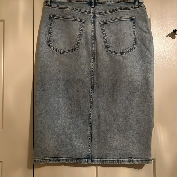 Loft mid calf denim skirt - Picture 3 of 4